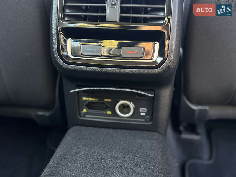 Седан Volkswagen Passat 2020 в Луцке