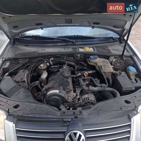 Універсал Volkswagen Passat 2003 в Івано-Франківську