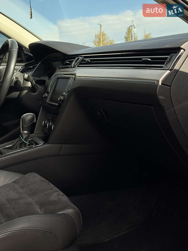 Універсал Volkswagen Passat 2017 в Миколаєві фото 62 Універсал Volkswagen Passat 2017 в Миколаєві
