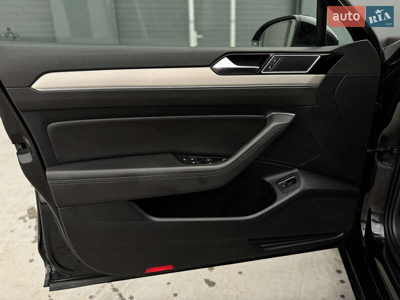 Універсал Volkswagen Passat 2015 в Дубні фото 18 Універсал Volkswagen Passat 2015 в Дубні