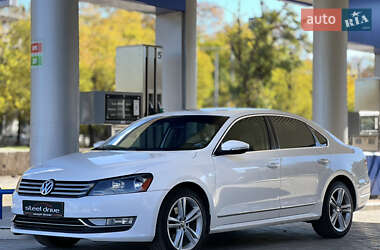 Седан Volkswagen Passat 2011 в Николаеве Седан Volkswagen Passat 2011 в Николаеве