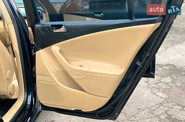 Седан Volkswagen Passat 2007 в 