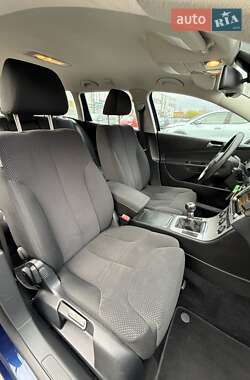 Универсал Volkswagen Passat 2009 в 