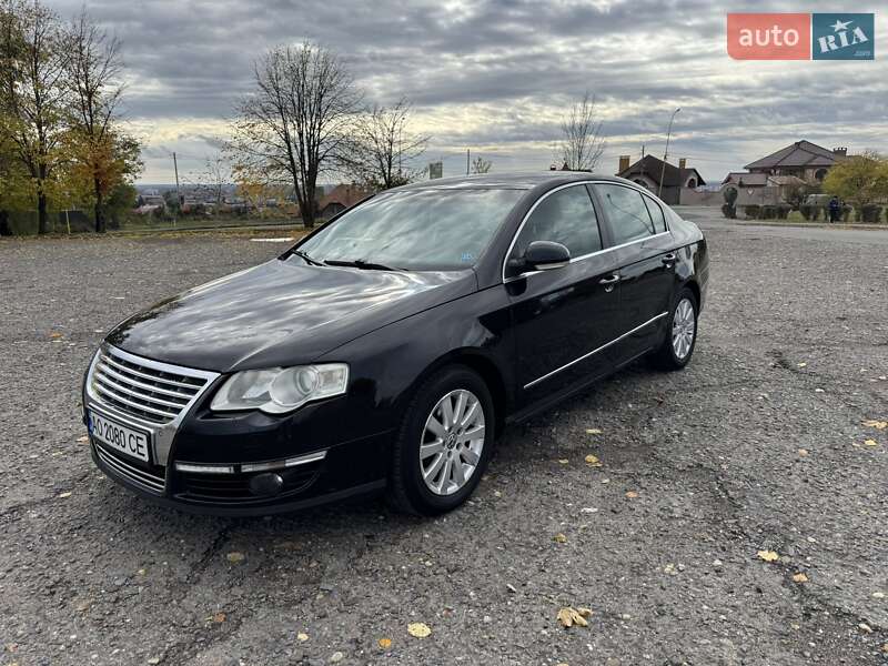 Седан Volkswagen Passat 2008 в Ужгороде