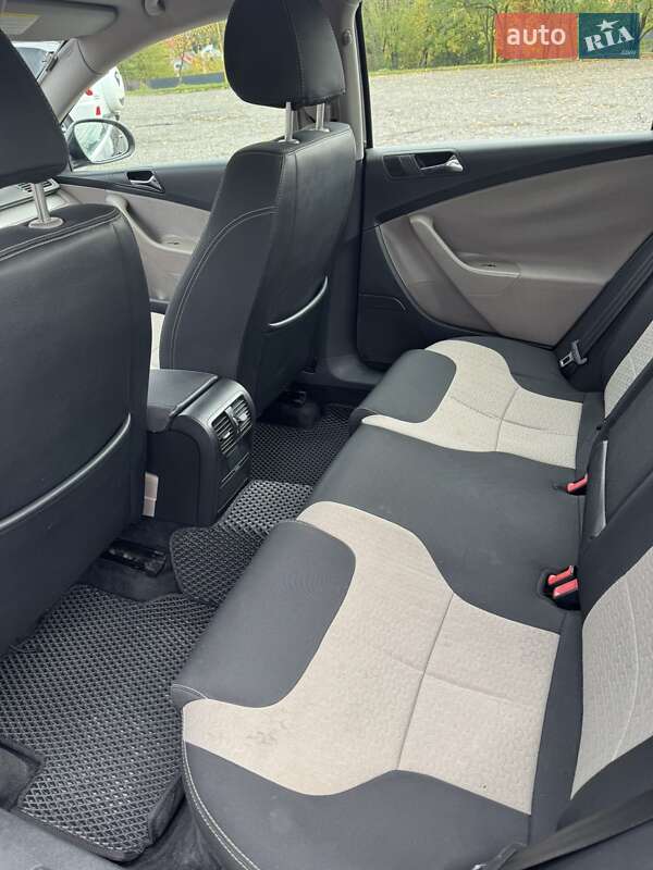 Седан Volkswagen Passat 2008 в Ужгороде
