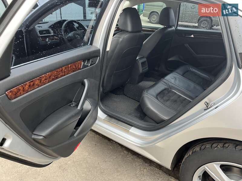 Седан Volkswagen Passat 2012 в Борисполі