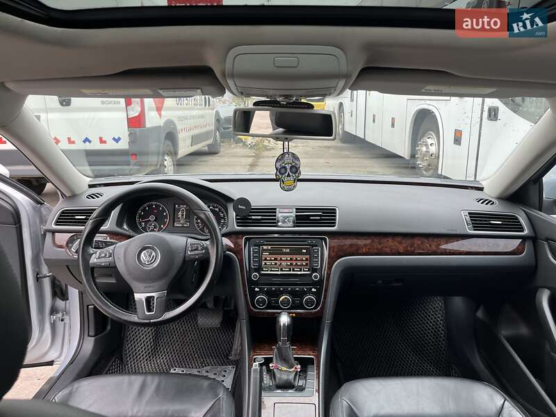 Седан Volkswagen Passat 2012 в Борисполі