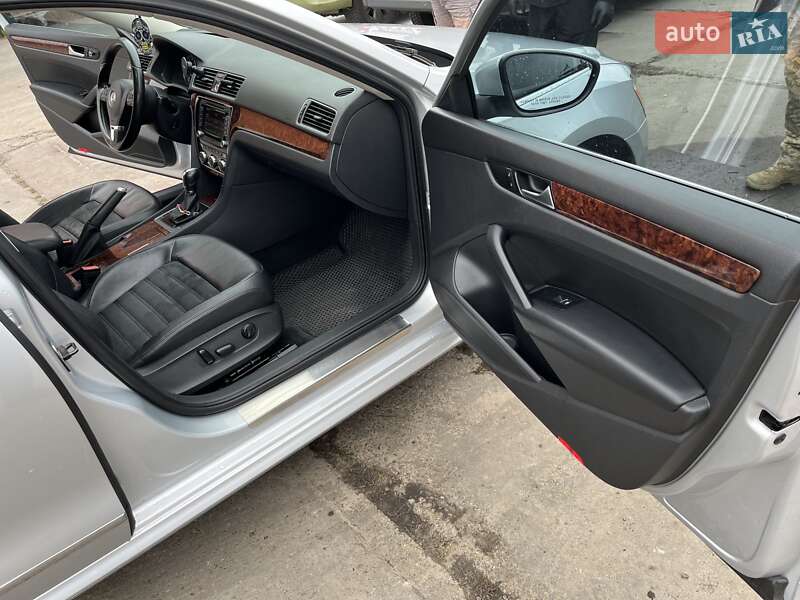 Седан Volkswagen Passat 2012 в Борисполі