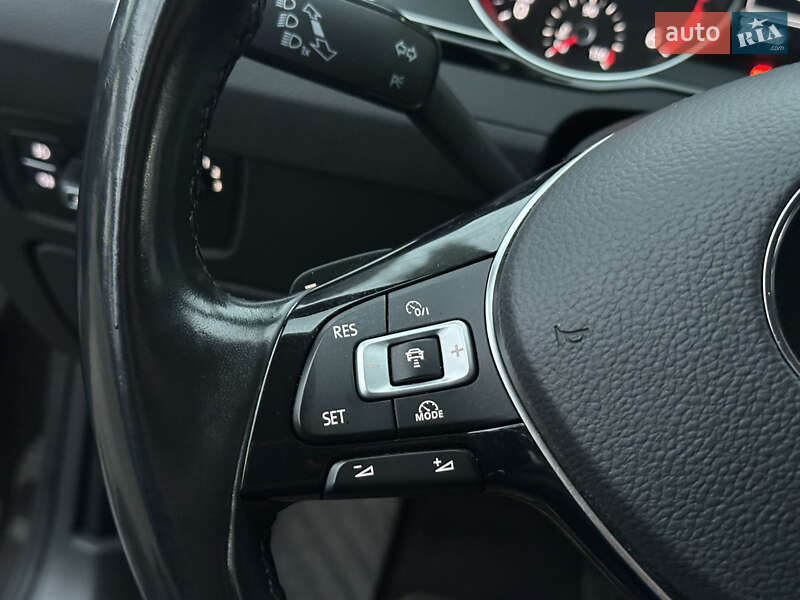 Універсал Volkswagen Passat 2017 в Харкові фото 28 Універсал Volkswagen Passat 2017 в Харкові