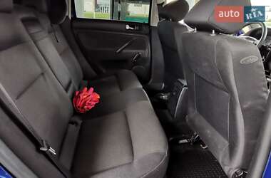 Универсал Volkswagen Passat 2001 в  фото 18 Универсал Volkswagen Passat 2001 в