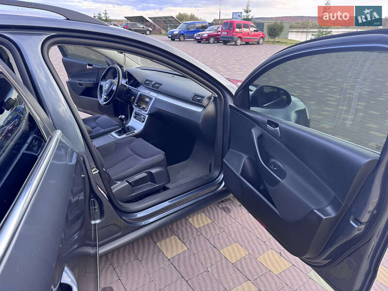 Универсал Volkswagen Passat 2010 в Львове фото 17 Универсал Volkswagen Passat 2010 в Львове