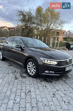 Седан Volkswagen Passat 2017 в Львове