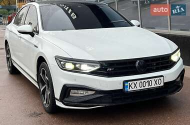 Седан Volkswagen Passat 2021 в Києві