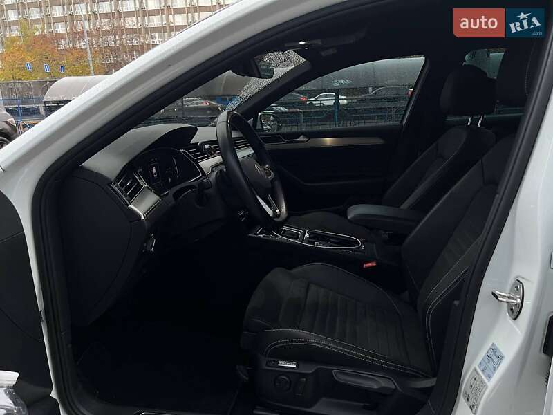Седан Volkswagen Passat 2021 в Киеве фото 9 Седан Volkswagen Passat 2021 в Киеве