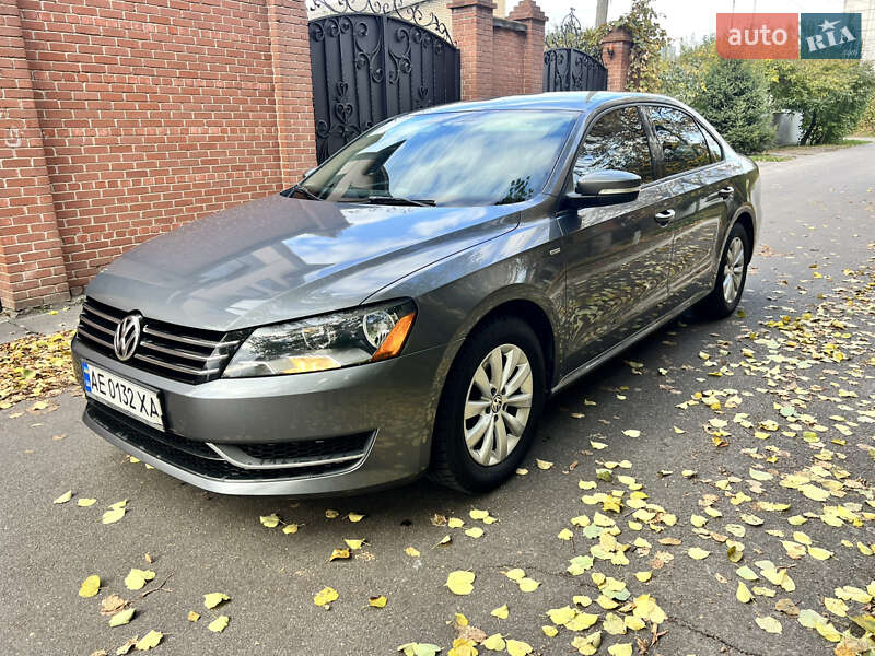 Седан Volkswagen Passat 2014 в Києві фото 3 Седан Volkswagen Passat 2014 в Києві