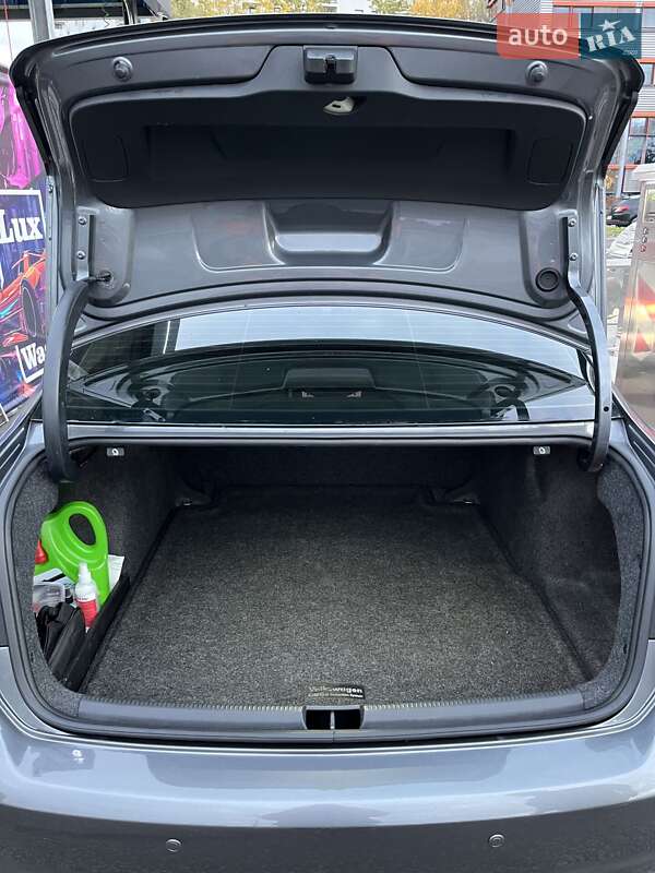 Седан Volkswagen Passat 2012 в Киеве фото 9 Седан Volkswagen Passat 2012 в Киеве