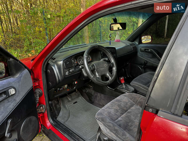 Універсал Volkswagen Passat 1995 в Львові фото 9 Універсал Volkswagen Passat 1995 в Львові