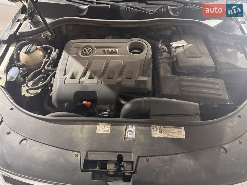 Универсал Volkswagen Passat 2011 в Киеве фото 20 Универсал Volkswagen Passat 2011 в Киеве