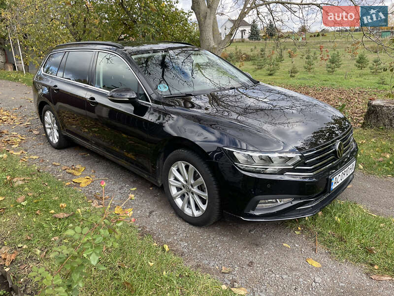 Универсал Volkswagen Passat 2022 в Луцке