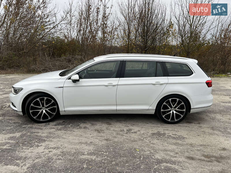 Універсал Volkswagen Passat 2015 в Рокитному