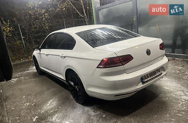 Седан Volkswagen Passat 2016 в 