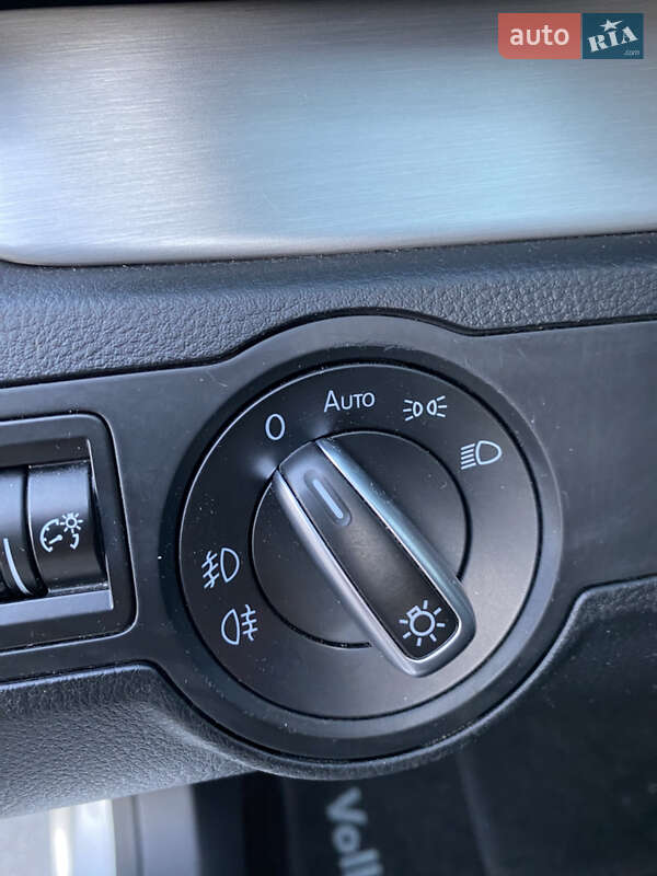 Седан Volkswagen Passat 2013 в Казатине