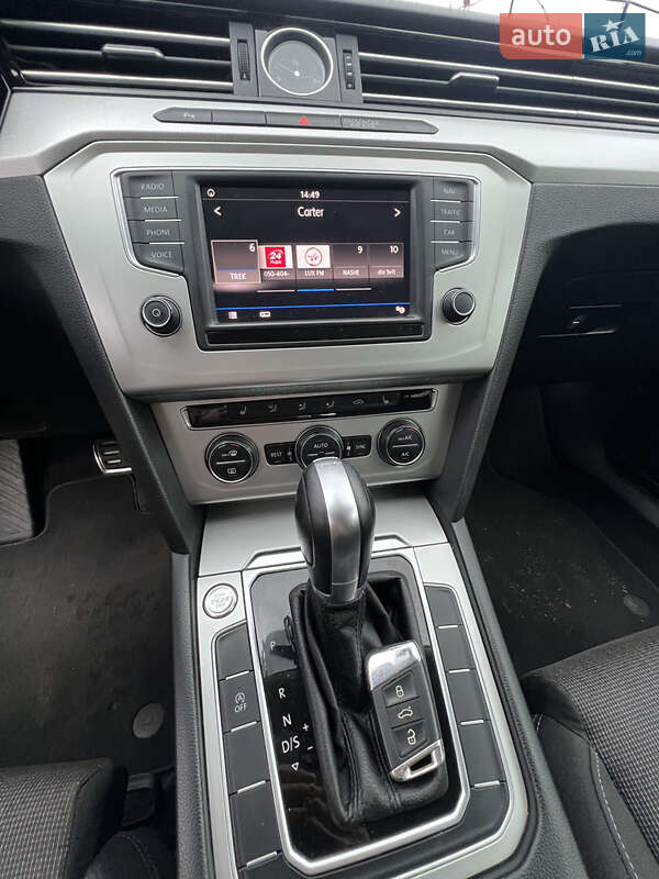 Универсал Volkswagen Passat 2017 в Маневичах