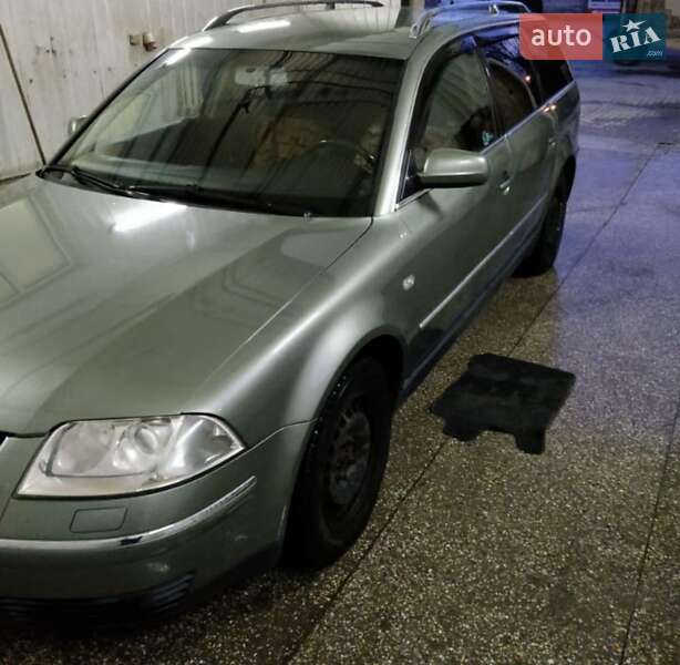 Універсал Volkswagen Passat 2002 в Кам'янець-Подільському