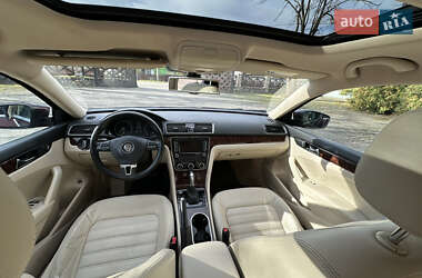 Седан Volkswagen Passat 2013 в 