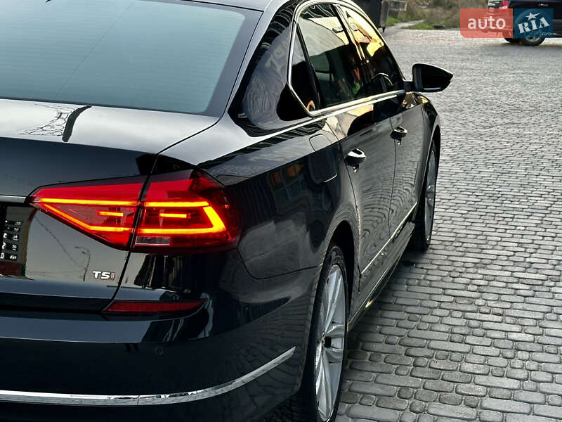 Седан Volkswagen Passat 2016 в Киеве