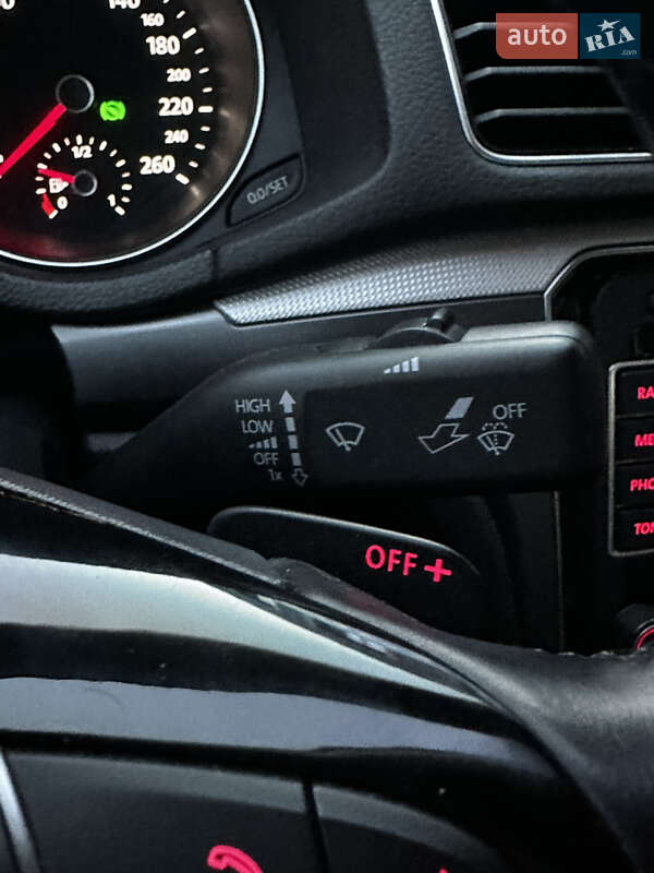 Седан Volkswagen Passat 2016 в Киеве