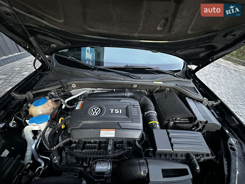 Седан Volkswagen Passat 2016 в Киеве