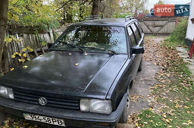 Універсал Volkswagen Passat 1986 в Радивиліві