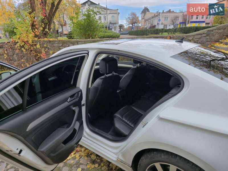 Седан Volkswagen Passat 2016 в Белой Церкви