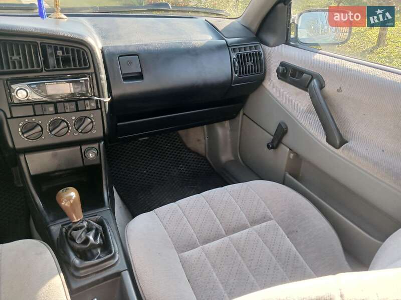 Седан Volkswagen Passat 1990 в Тернополі фото 14 Седан Volkswagen Passat 1990 в Тернополі