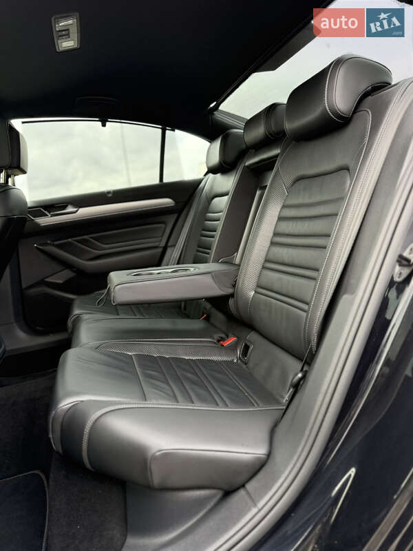 Седан Volkswagen Passat 2022 в Луцьку