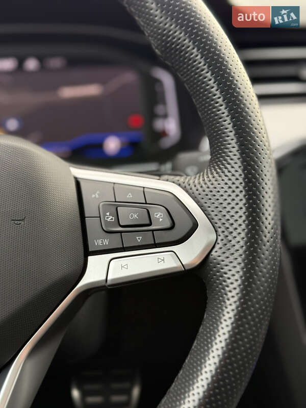 Седан Volkswagen Passat 2022 в Луцьку