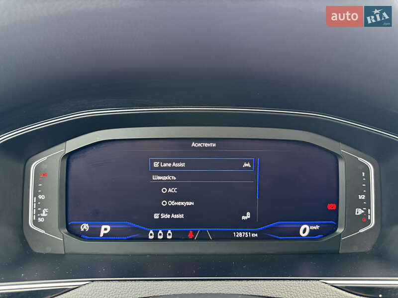 Седан Volkswagen Passat 2022 в Луцьку