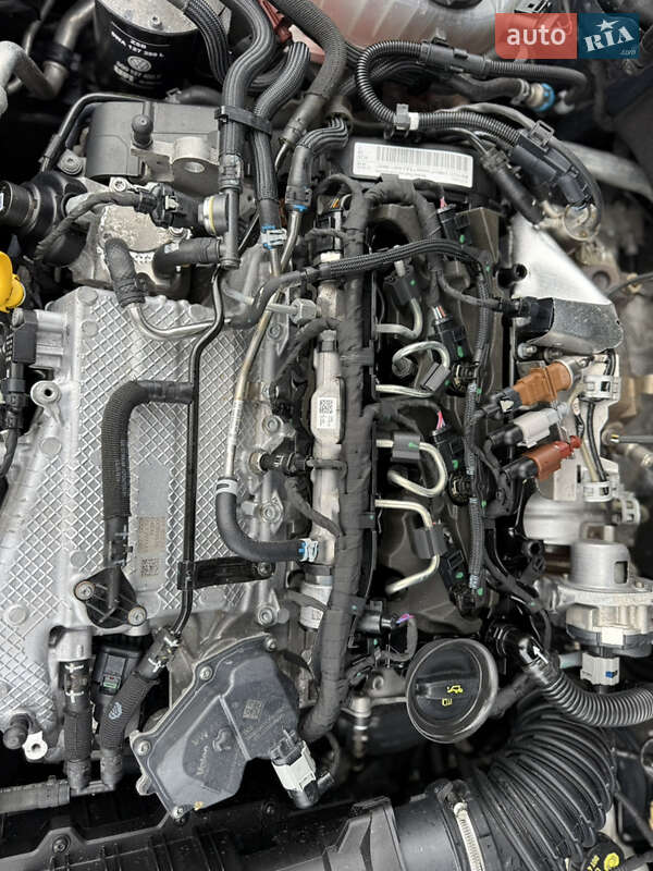 Седан Volkswagen Passat 2022 в Луцьку