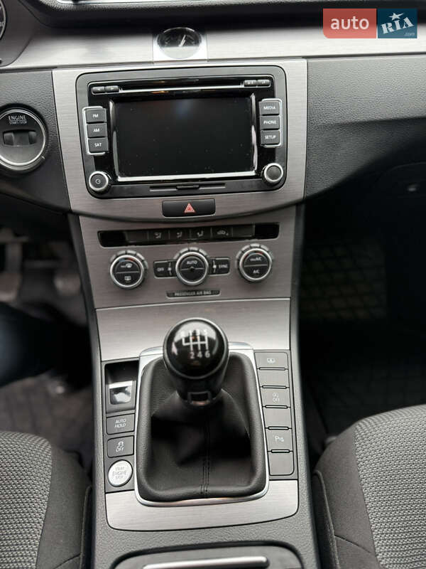 Седан Volkswagen Passat 2014 в Новомосковске фото 25 Седан Volkswagen Passat 2014 в Новомосковске