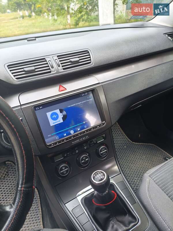 Універсал Volkswagen Passat 2005 в Херсоні