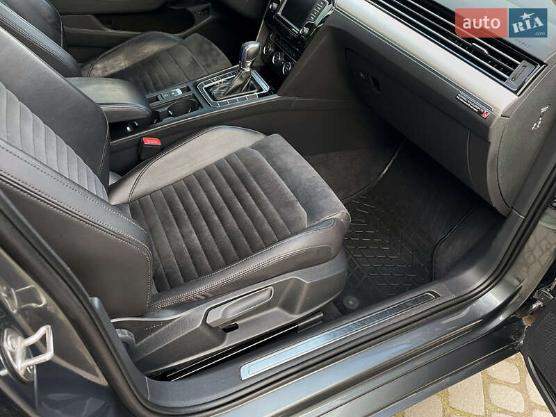 Универсал Volkswagen Passat 2016 в Рогатине