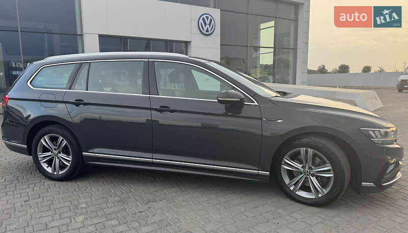 Универсал Volkswagen Passat 2021 в Луцке