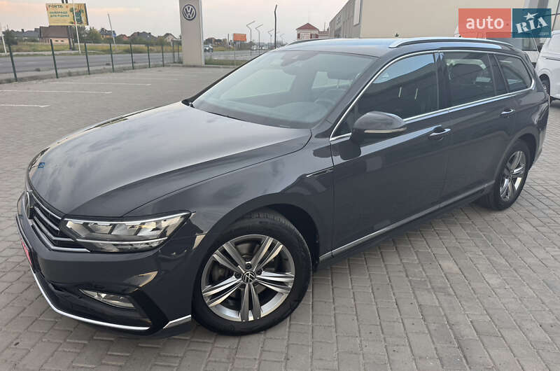 Универсал Volkswagen Passat 2021 в Луцке