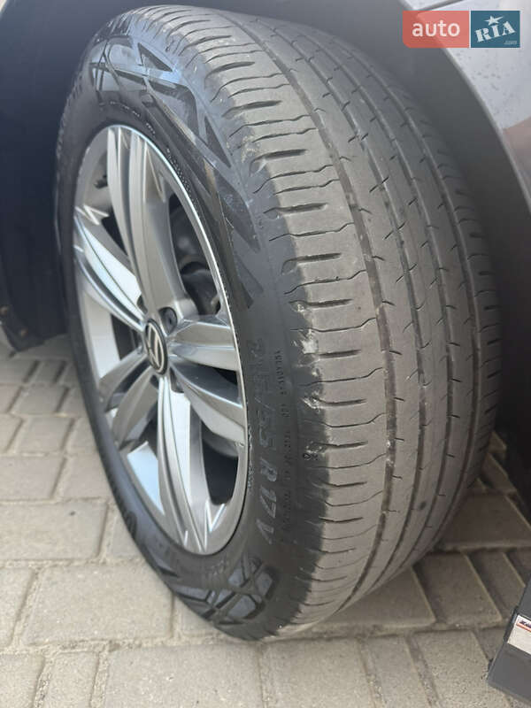 Универсал Volkswagen Passat 2021 в Луцке