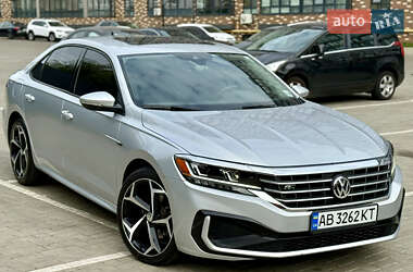 Седан Volkswagen Passat 2020 в Житомире Седан Volkswagen Passat 2020 в Житомире