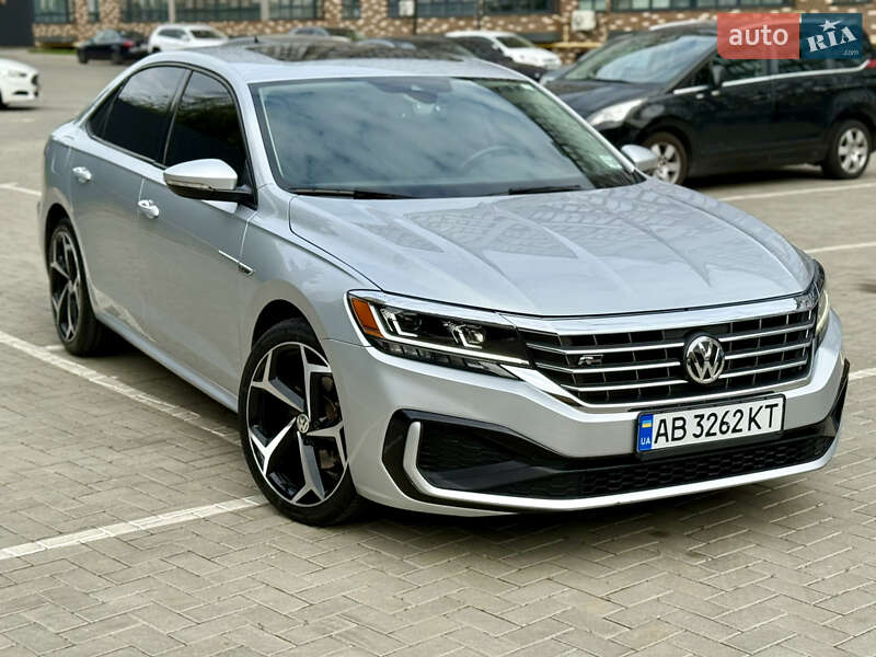 Седан Volkswagen Passat 2020 в Житомирі