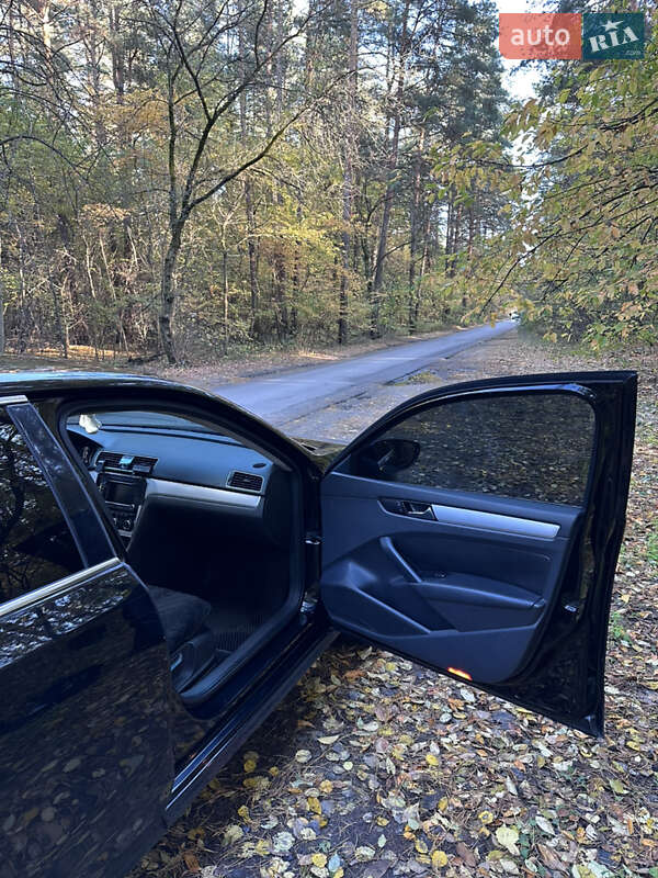 Седан Volkswagen Passat 2012 в Броварах