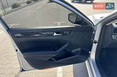 Седан Volkswagen Passat 2013 в Софиевской Борщаговке