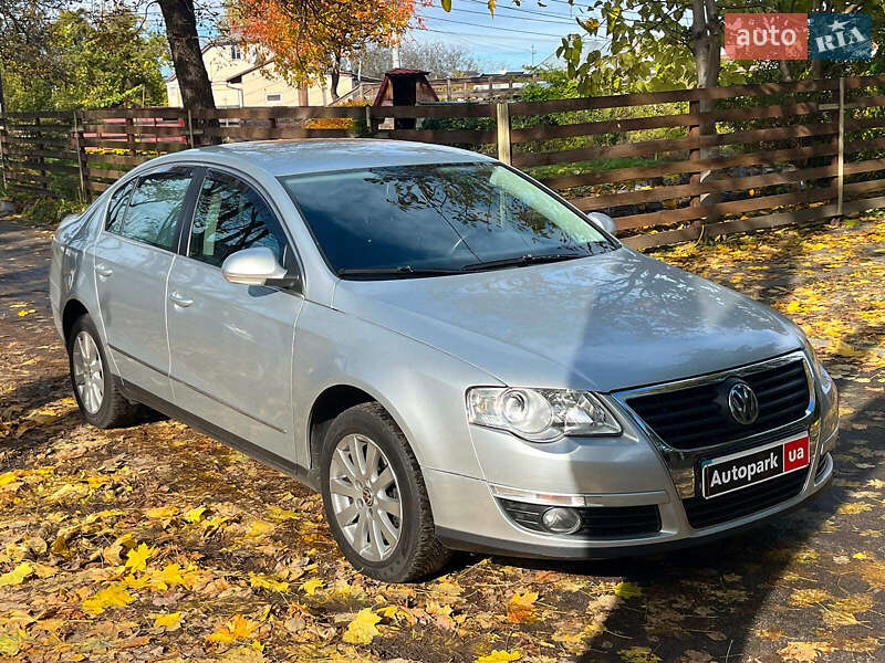 Седан Volkswagen Passat 2008 в Киеве